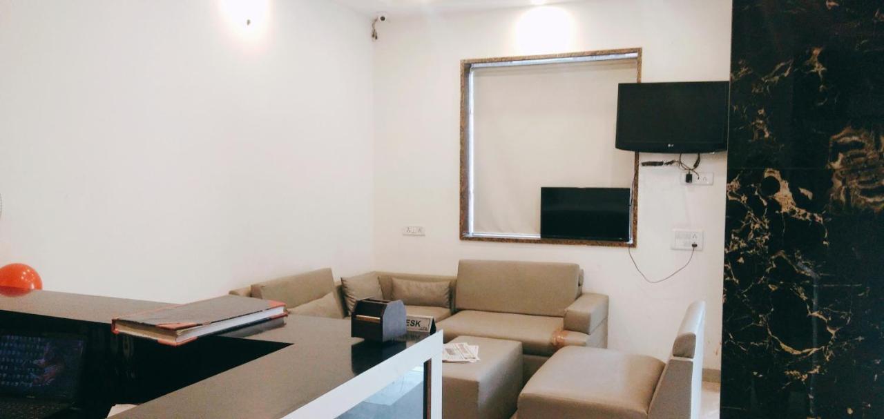 Hotel Golden Bliss At New Delhi Airport Esterno foto